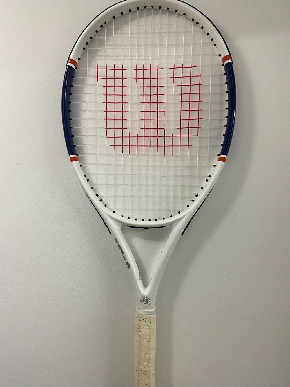 Wilson x Roland Garros Paris Triumph White Tennis Racket